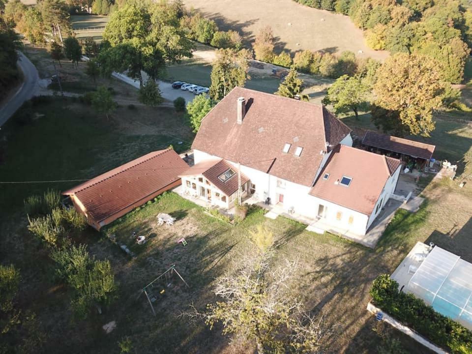 MontmorotLa Ferme De Montard住宿加早餐旅馆 外观 照片